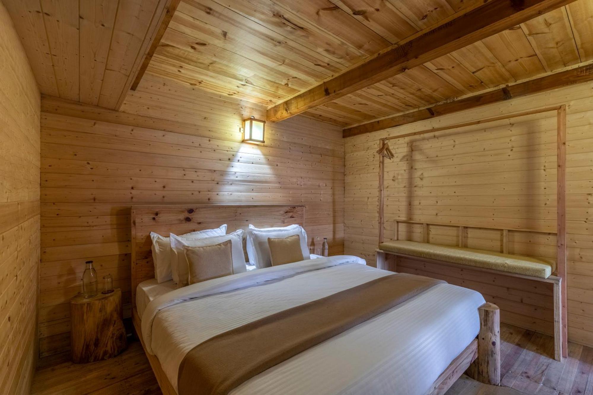 Elivaas 1 Bhk Premium Cottage With Sauna - Everly Shimla Exterior photo
